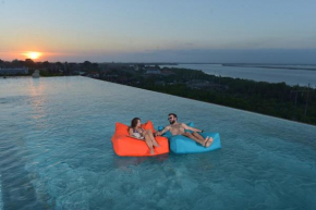 Отель The Crystal Luxury Bay Resort Nusa Dua  South Kuta